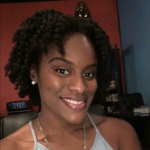 Meet your Posher, Amber